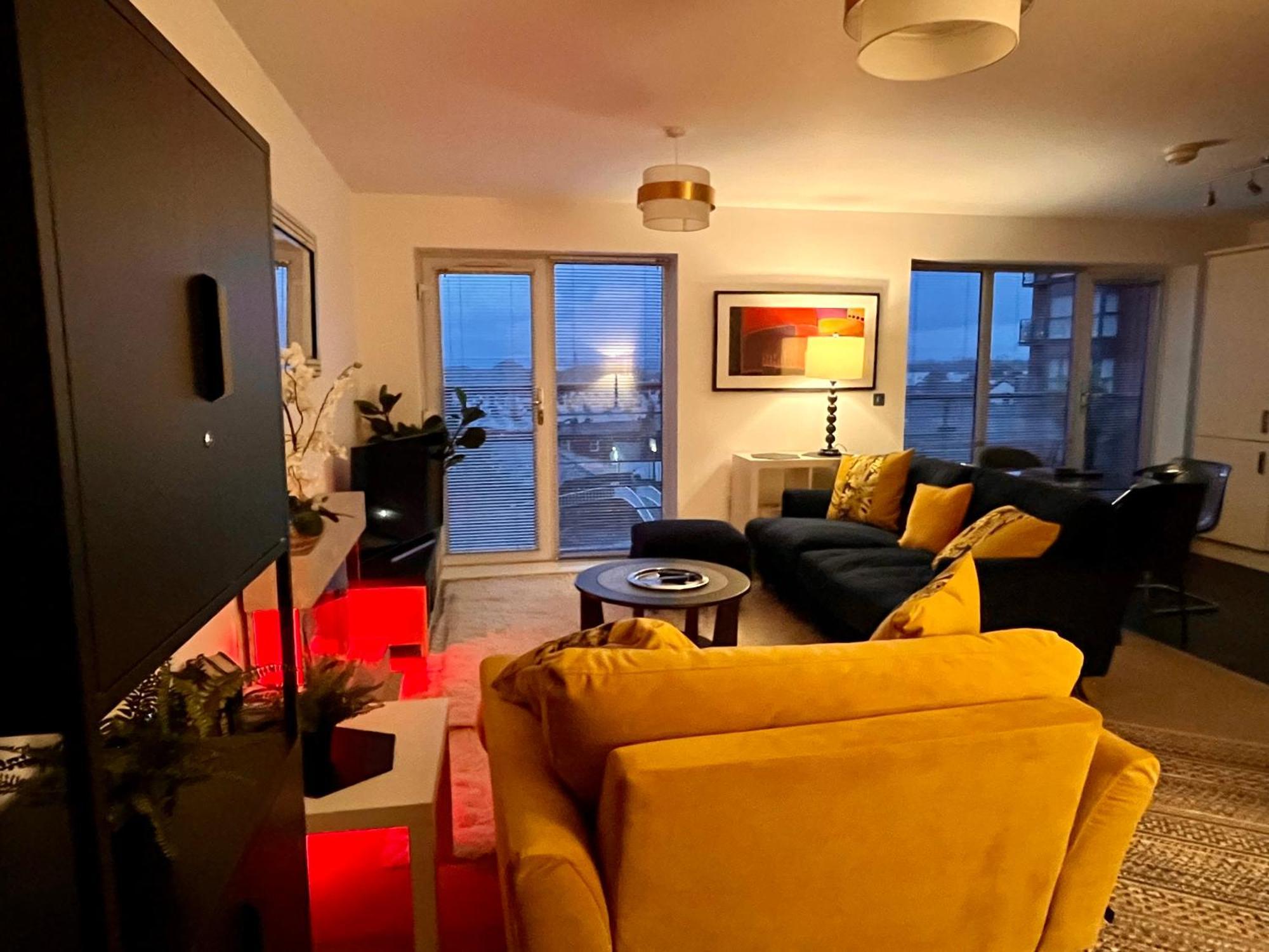 Apartment Centre Waterfront
